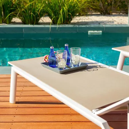 Laurus 2 With Private Pool Villa *